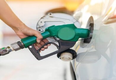 କମିଛି ପେଟ୍ରୋଲ ଏବଂ ଡିଜେଲ ଦର, ଜାଣନ୍ତୁ ଆଜିର ଦାମ୍